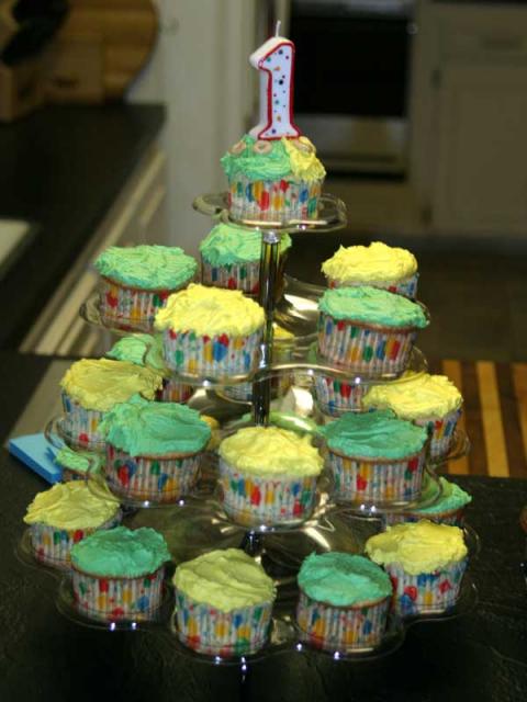 Can you guess which cupcake is Tyler's? (Hint: It's the one with the Cheerios!)