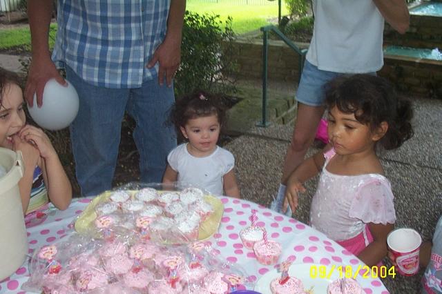 Okay, where are our cupcakes?