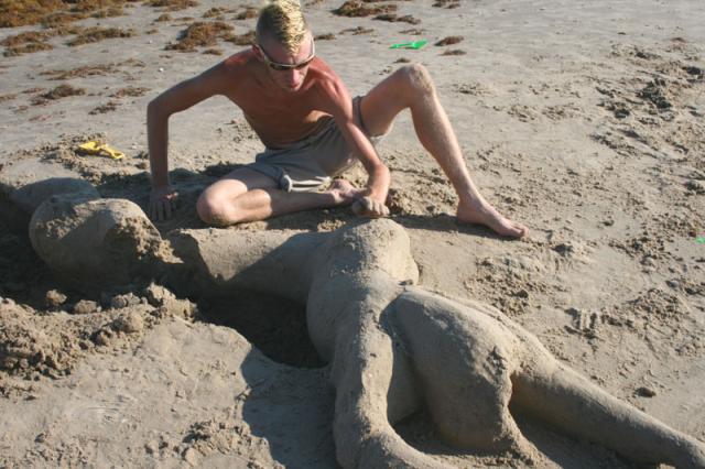 Ryan the sand artist