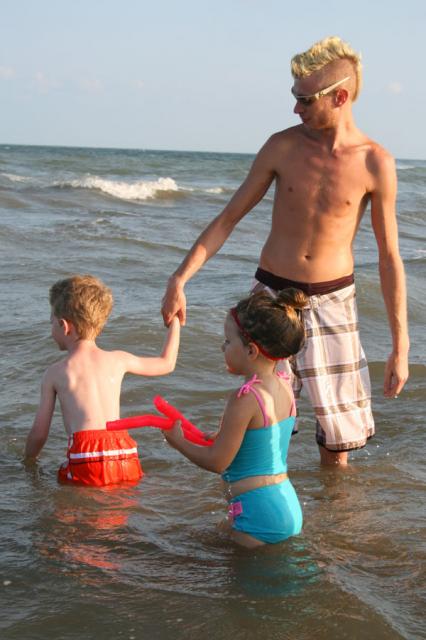 Uncle Ryan joins the fun!