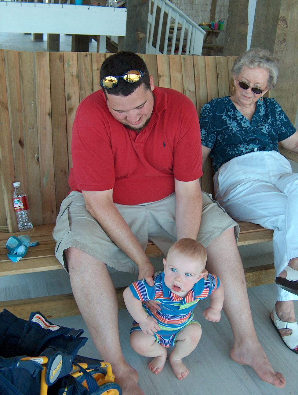 Jonathan's cool trick -- bend and...