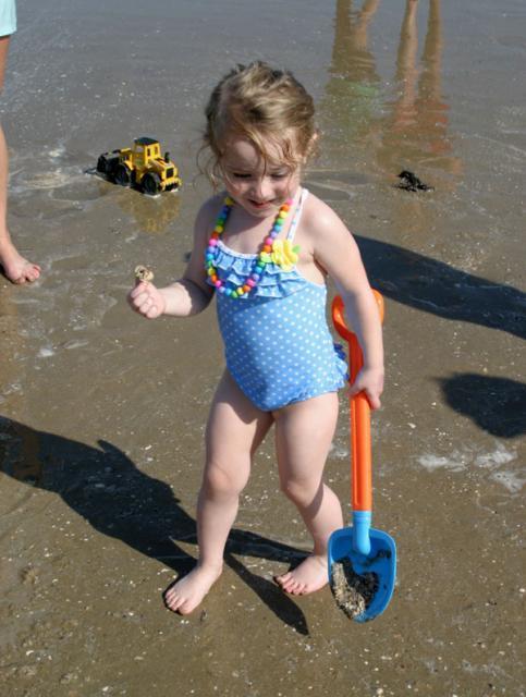 Emily's not scared of a little hermit crab!