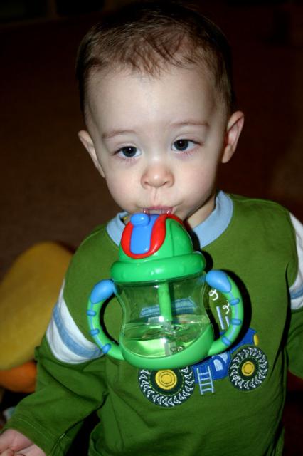 Look, Ma, no hands! ~ April 6, 2007