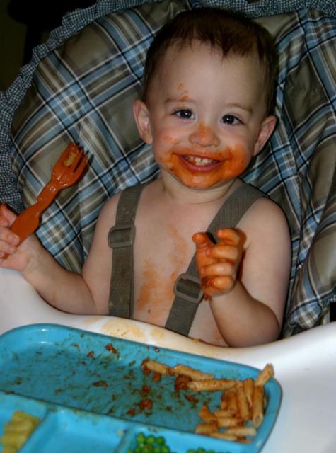 Yum, good spaghetti, Mom! ~ April 30, 2007