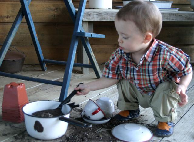 Playing in the dirt ~ May 13, 2007