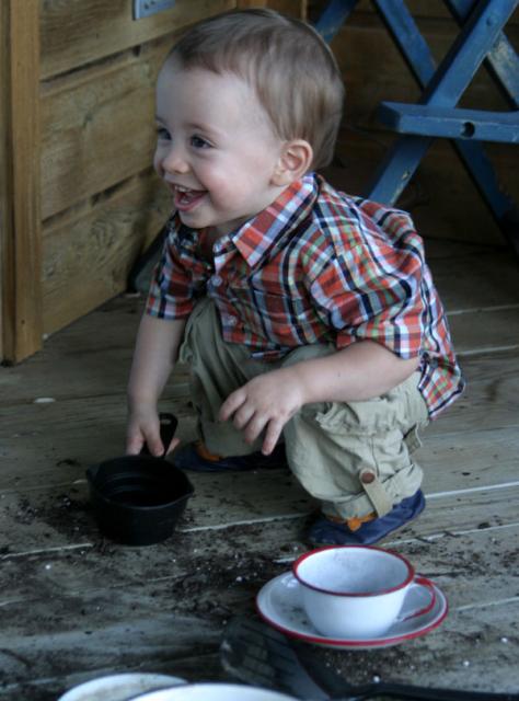 As long as there's dirt, he's happy ~ May 13, 2007