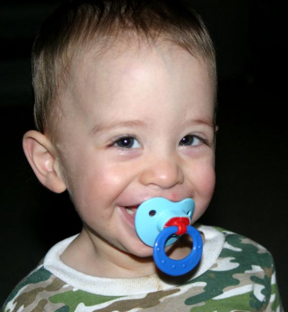 Pacifier smile ~ May 23, 2007