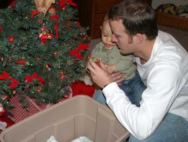 I'm a good helper, Uncle Dan! ~ December 1, 2006