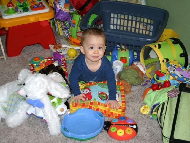 I can empty my basket of toys in 2.5 seconds! ~ January 9, 2007