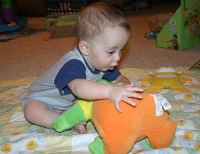 Ohhh, Baby Tad has a tag! I love tags! ~ July 24, 2006