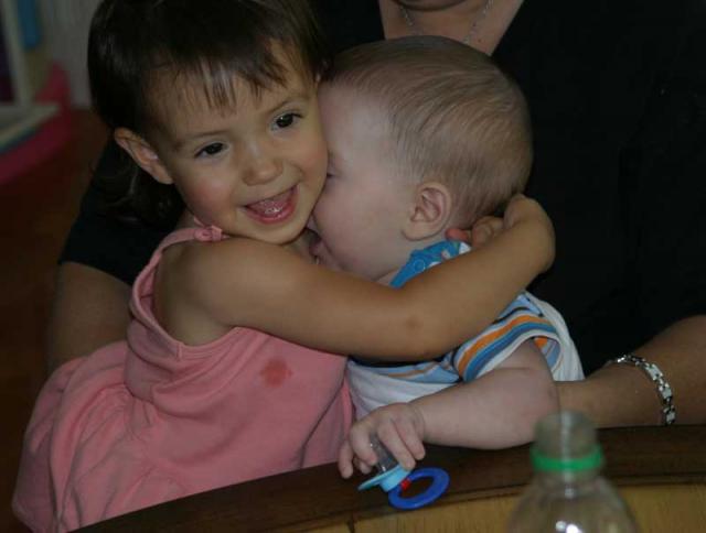 Hugs! ~ June 24, 2006