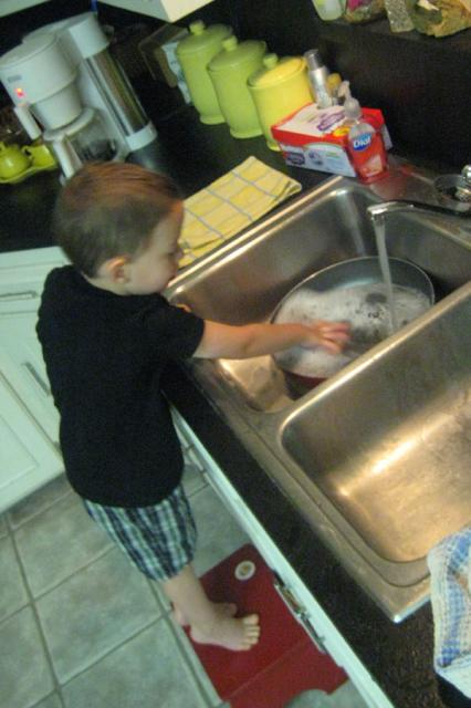 Mama's little helper ~ June 10, 2009