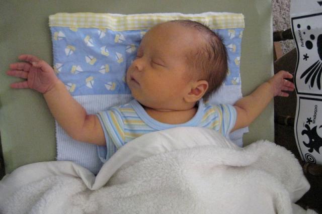 Baby flying dreams ~ March 29, 2009