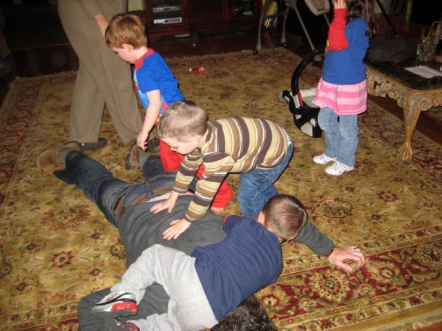 Cousins: 1, Uncle Kyle: 0 ~ March 11, 2009