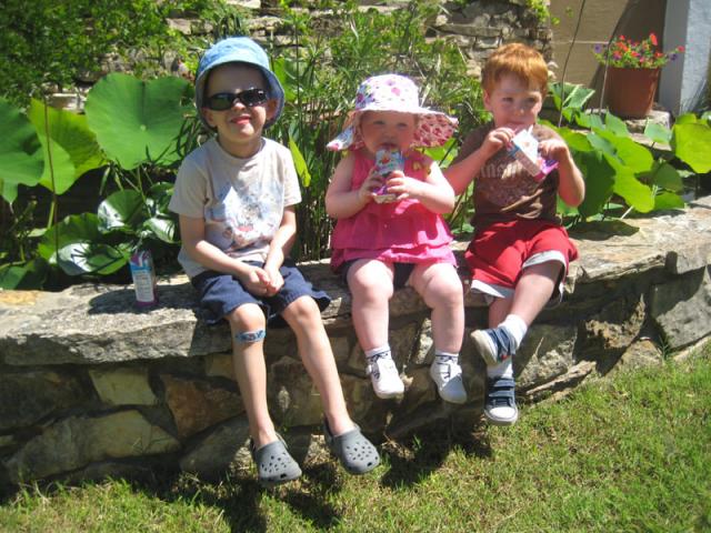 More cousin fun at Nanna's ~ May 30, 2009