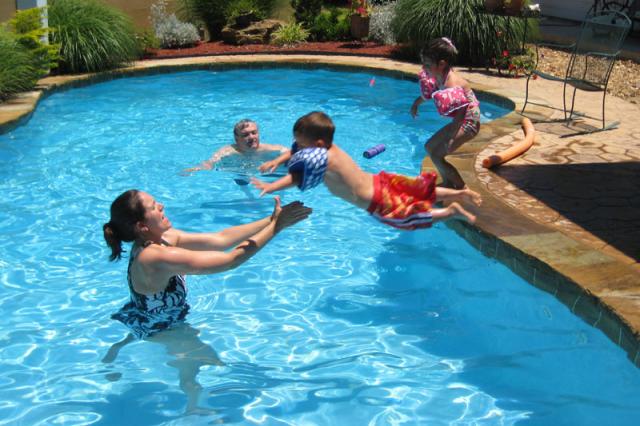 Major can fly! ~ May 30, 2009