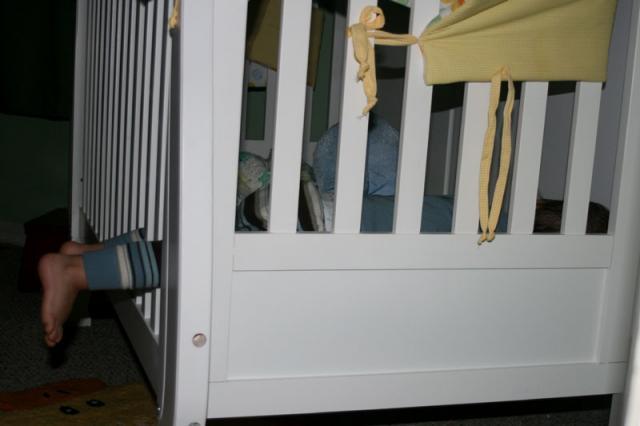 Time for a big boy bed? ~ October 4, 2007