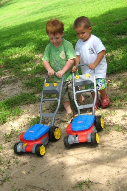 Lawnmower races ~ June 24, 2008