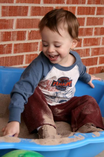Digging in the sandbox ~ November 14, 2007