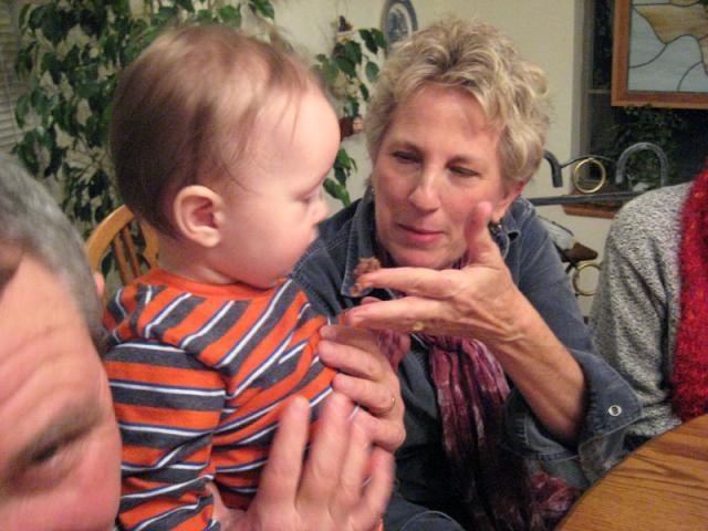 Aunt Di makes a friend for life (a.k.a. shares her cupcake with Oliver) ~ February 13, 2010