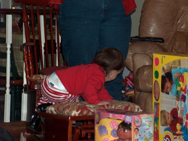 Gracie couldn't keep her pants up!