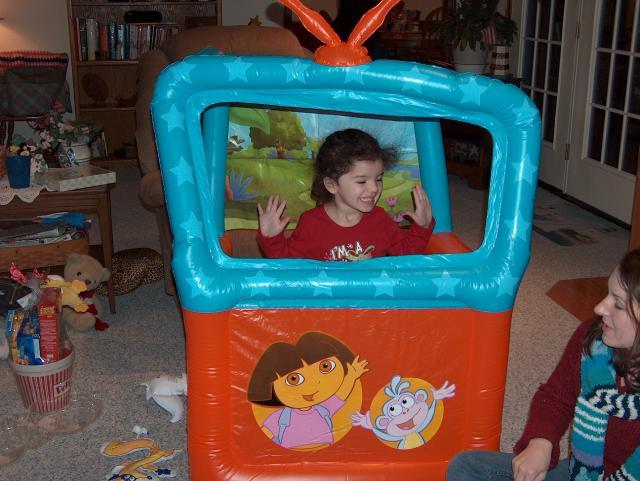 Ana the puppet master!