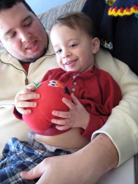 Vibrating Elmo tomato -- yes, the toymakers think of everything!