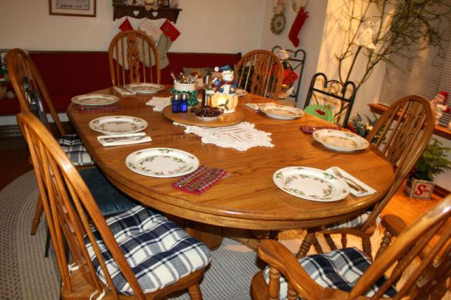 We're back Christmas evening for Christmas dinner!