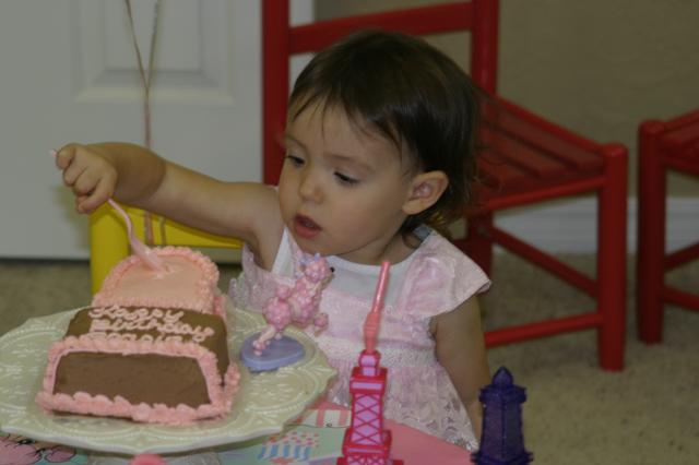 Mmmm, lipstick cake!