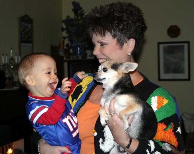 Tyler LOVED Homer (Aunt Janet's chihuahua)!
