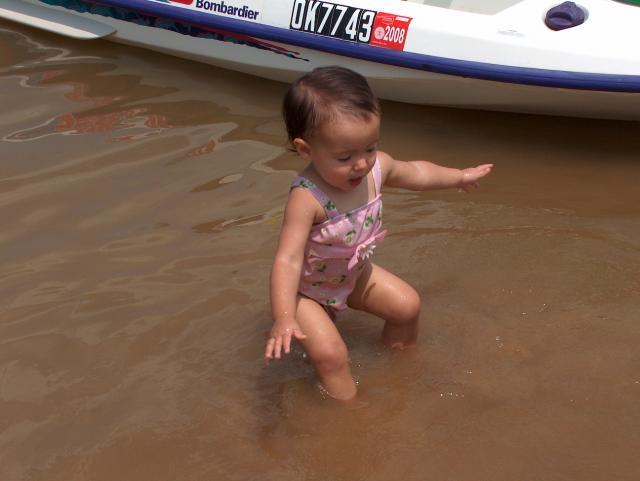 She even looks cute falling!