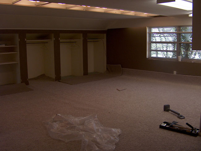 Laying the carpet...