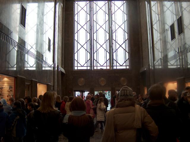 Inside the Empire State building lobby