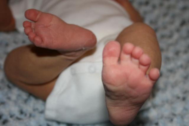 Baby feet!
