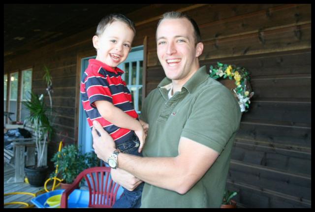 Pic of the Week ~ 10/19/08 (Uncle D leaves for boot camp)