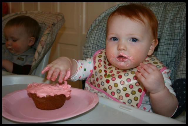 Pic of the Week ~ 1/11/09 (Happy 1st birthday to Elyn!)