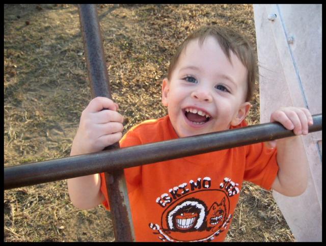 Pic of the Week ~ 2/10/08 (Hanging at the Park)