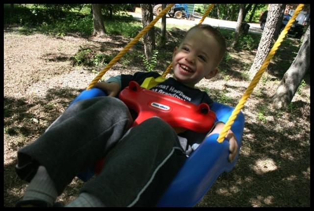 Pic of the Week ~ 5/4/08 (Swing time!)