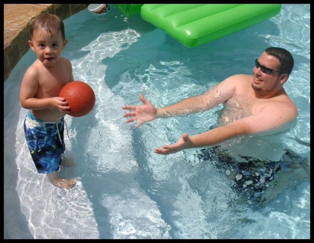 Pic of the Week ~ 8/5/07 (Look Mom, I caught it!)