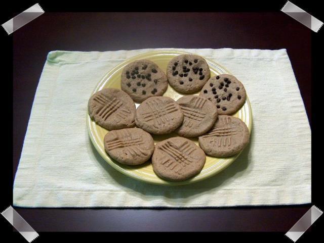 Pic of the Week ~ 9/25/05 (Kristin's magic peanut butter cookies)