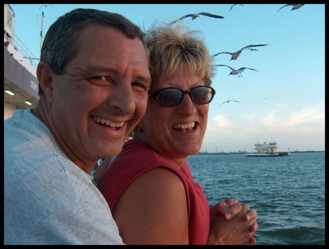 Pic of the Week ~ 9/30/07 (Happy 25th Anniversary to CoCo & Papa!)