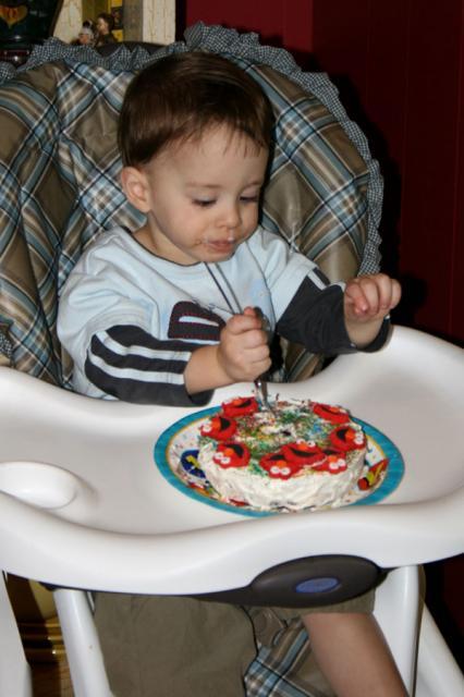 At least he's using a fork this year