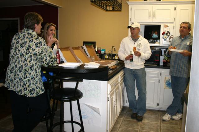 Sherberts, eating pizza