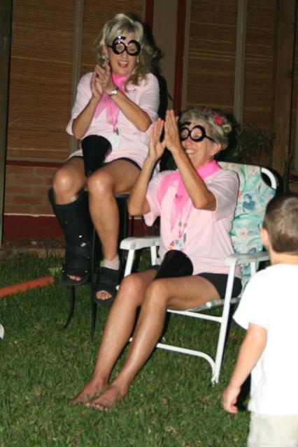 A round of applause from the birthday girls